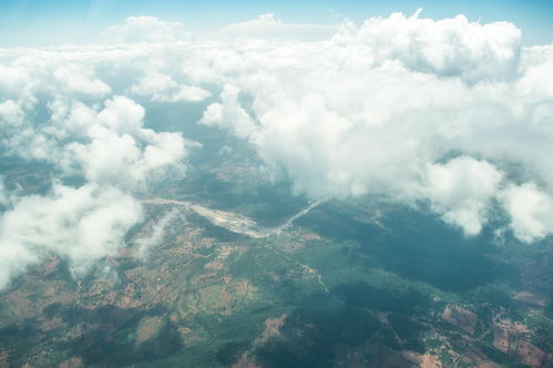 穿越山海，探索未知，旅游汽车的完美伴侣